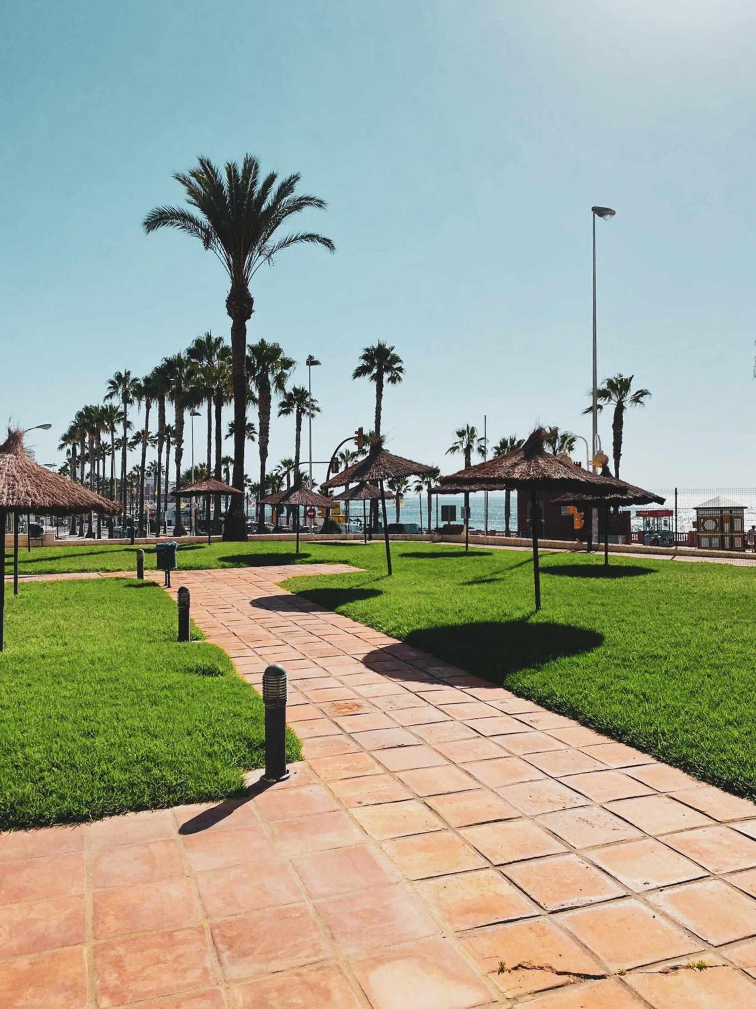 Precioso Apartamento En Primera Linea De Playa 베날마데나코스타 외부 사진